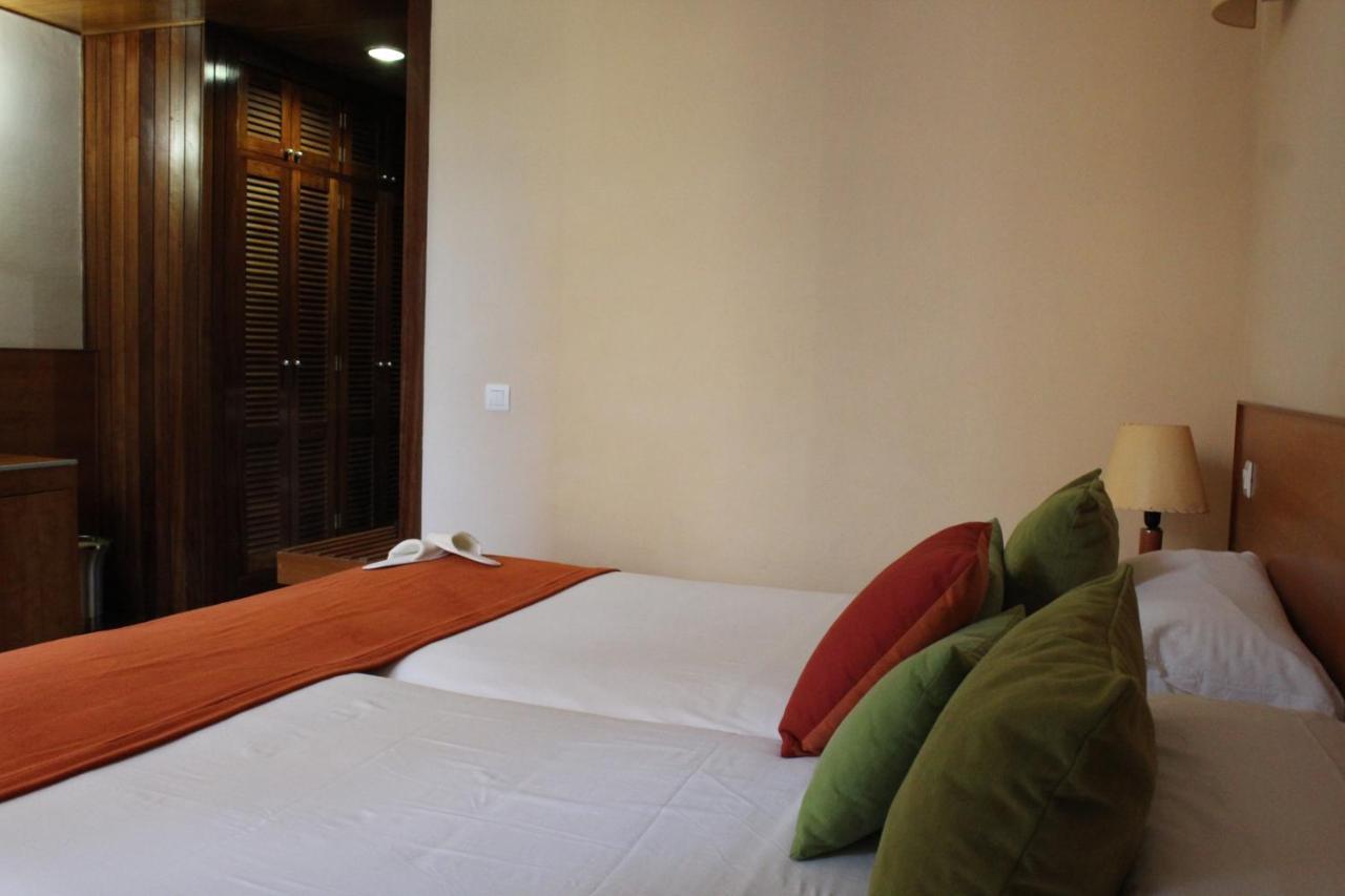 Hotel Escuela Santa Cruz Екстер'єр фото