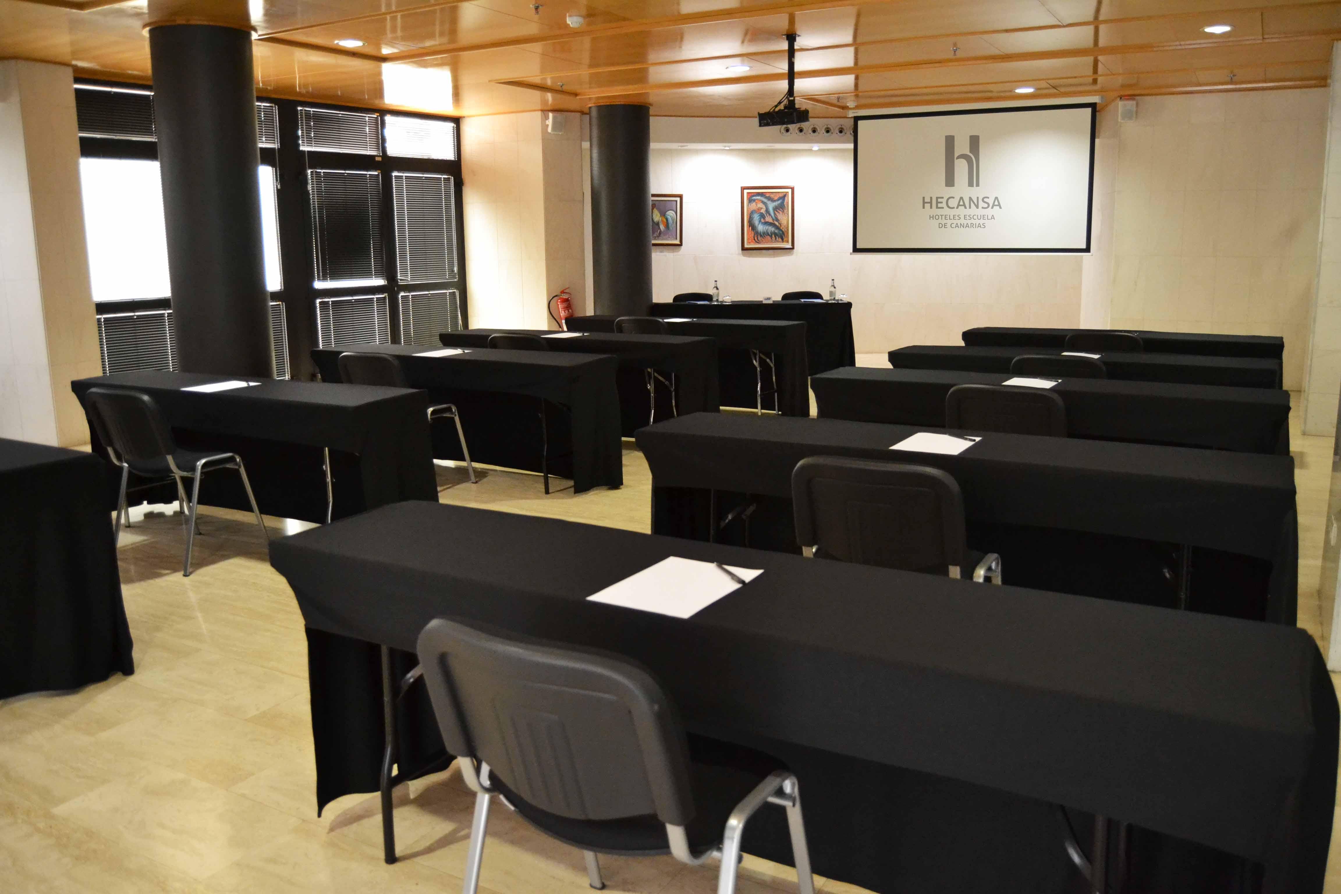 Hotel Escuela Santa Cruz Екстер'єр фото