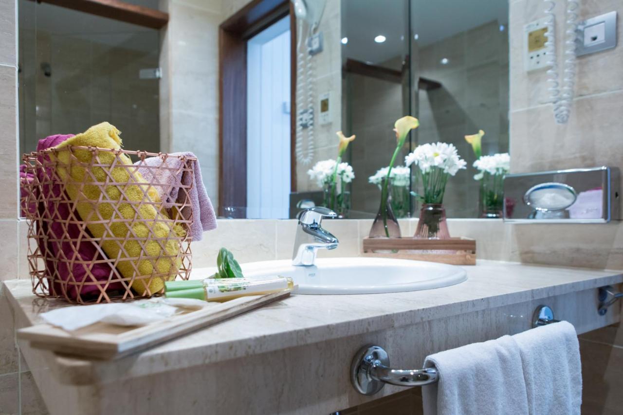 Hotel Escuela Santa Cruz Екстер'єр фото