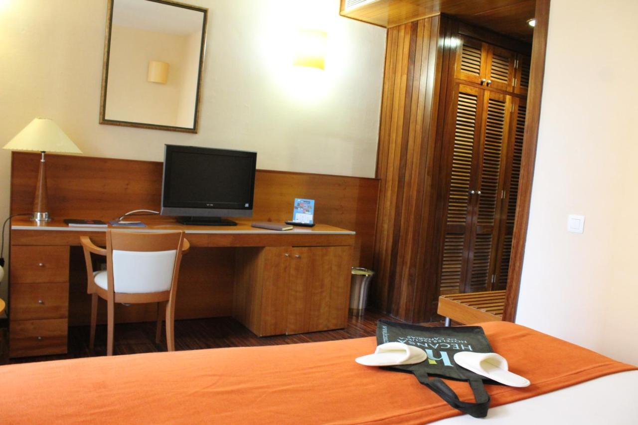Hotel Escuela Santa Cruz Екстер'єр фото
