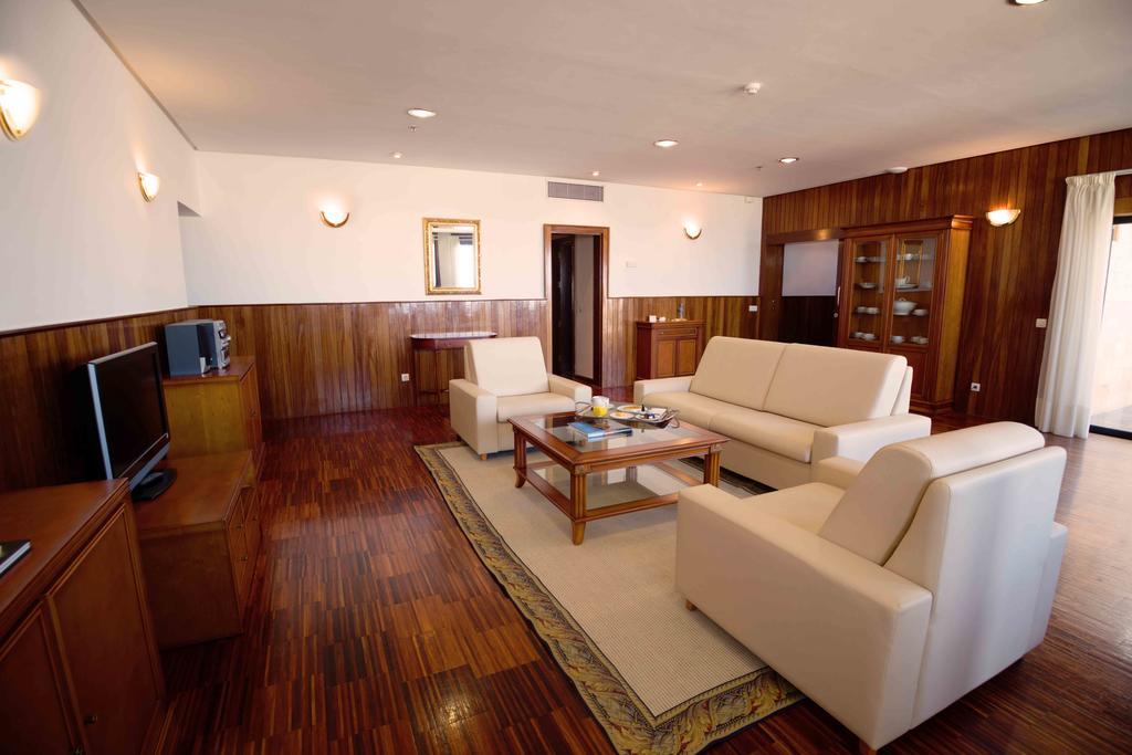 Hotel Escuela Santa Cruz Екстер'єр фото